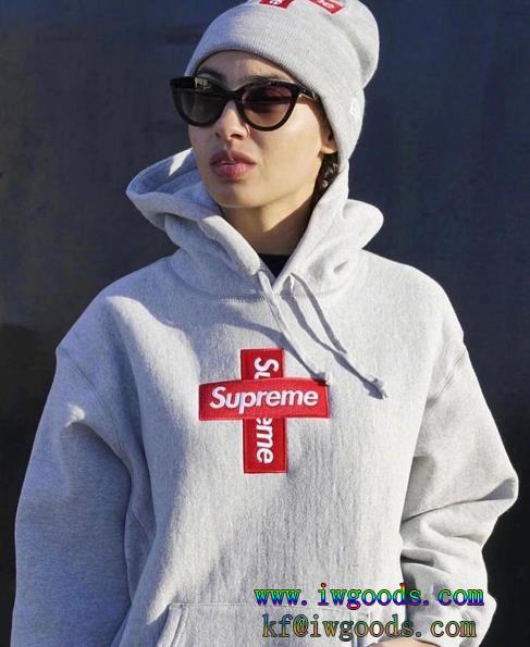 2021素材感に注目シュプリームSUPREMEパーカーブランド コピー 品