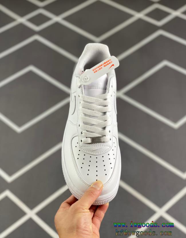 SUPREME最新で完売確実絶対に抑えておきたいトレンドコピー ブランド 販売スニーカーSupreme  x Nike Air Force 1 Low 2020"White"