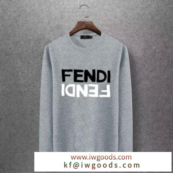秋ファッションの主役となる一枚　FENDI スーパーコピー通販　圧倒的な高級感  フェンディコピーｔシャツ長袖　大切な方へのギフト iwgoods.com Cy4rGr