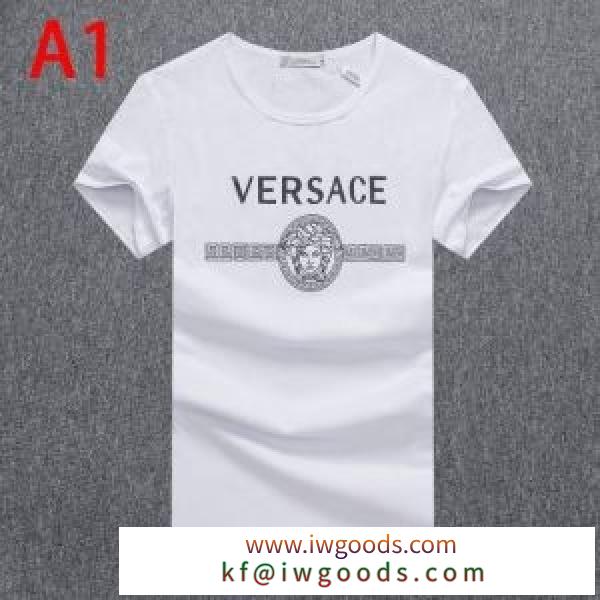 3色可選 ヴェルサーチファッションを楽しめる VERSACE もっとも高い人気を誇る 半袖Tシャツ 2020春夏ランキング iwgoods.com aWvCqe