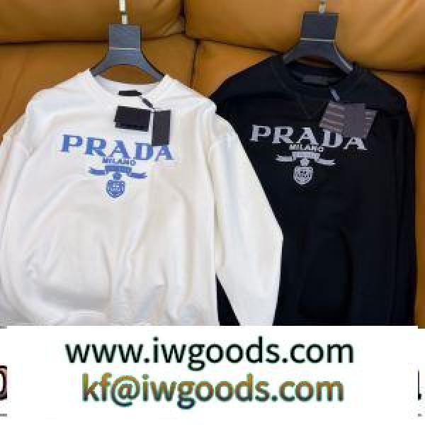 プルオーバーパーカー 海外セレブ愛用 プラダ PRADA ロゴパーカー 2色可選 プラダコピー オリジナルプリント 収縮性のある 長袖Tシャツ iwgoods.com ODO5bC