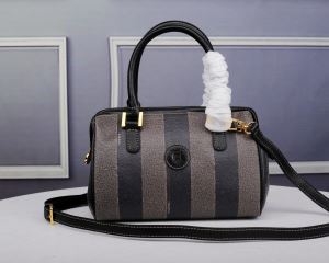 2色可選 ハンドバッグ フェンディ FENDI 季節の変わり目に大活躍 2020秋冬の新作 iwgoods.com b8PLHv-3