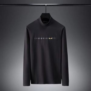 FENDI 長袖Tシャツ メンズ コーデに軽さを出す限定品 フェンディ コピー ブラック ホワイト カジュアル ソフト おすすめ 安価 iwgoods.com LLjKTv-3