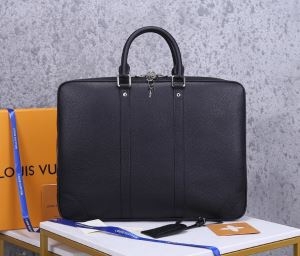 Louis Vuitton ルイ ヴィトン ビジネスバッグ 評判 素敵なナチュラル感が出る限定品 メンズ コピー 2020通販 おすすめ セール iwgoods.com bG9vam-3