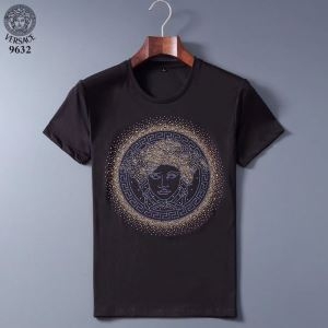 EMBELLISHED MEDUSA LOGO T-SHIRT デザインを大人っぽく ヴェルサーチ VERSACE Tシャツ メンズ コピー 限定品 黒白 格安 iwgoods.com biSvyu-3