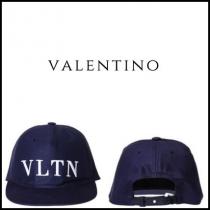 VALENTINO 激安スーパーコピー - VLTN ロゴ ネイビー ベースボールキャップ iwgoods.com:j14e9n-1