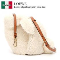 LOEWE ブランドコピー shearling bunny mini bag iwg...