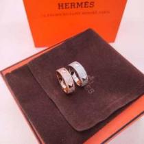 最も人気の高い定番秋冬新作  エルメス HERMES 暖かさと軽い着心地を両立させて...