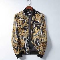 人気トレンドの新定番ヴェルサーチ スーパーコピー ジャケット VERSACE BAROCCO PRINT HOODED JACKET 秋冬オシャレメンズ限定 iwgoods.com raeCqC-1