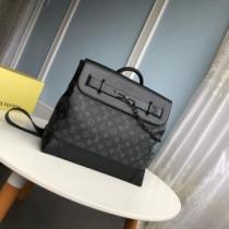 Louis Vuitton メンズ ショルダーバッグ 上品な大人コーデに最適 ルイ ヴィトン コピー ブラック デイリー 通勤通学 在庫僅か 格安 iwgoods.com qCaSjq-1