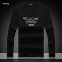 2色可選 重くならない冬のブラックコーデ アルマーニ ARMANI 長袖Tシャツ 2...