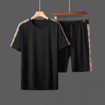 バーバリー 海外でも大人気 BURBERRY 日本未入荷カラー 半袖Tシャツ 上品に着こなせ iwgoods.com 4LLP1f-1