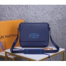 ルイヴィトン ショルダーバッグ 人気 シックさをぐっと引き上げ ブルー Louis Vuitton メンズ コピー ブランド 最高品質 iwgoods.com D0zeCm-1