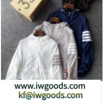 通気性抜群おしゃれ2022新品THOM BROWNE ジャケット薄いトムブラウンスーパーコピー激安通販 iwgoods.com nK9nCa