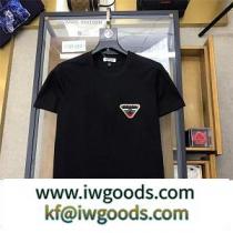 PRADA 偽物 最高級 プラダ tシャツコピー2022流行りシンプルなメンズ服使いやすい大人っぽい逸品 iwgoods.com De01na