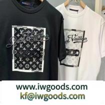 年齢を選ばず LOUIS VUITTON Night ルイヴィトン コピー 半袖Tシャツ 特別なプリントに合わせ 2色可選 iwgoods.com OjWzeu