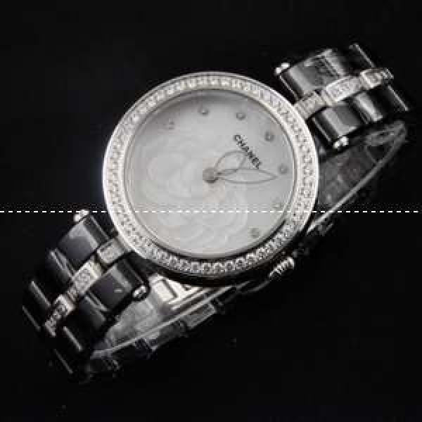 スゴイ人気 スーパー コピー2023 ブランド コピー 人気限定 腕時計 女性のお客様 CH067