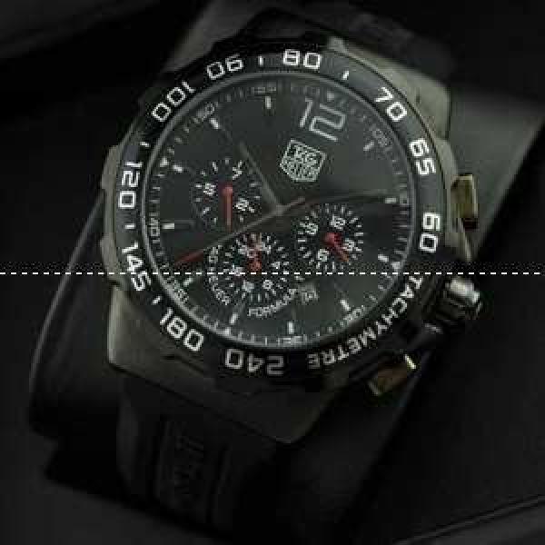 タグホイヤー【TAG HEUER】 メンズ腕時計 自動巻き 6針クロノグラフ 日付表示 月付表示 ラバー 45.50mm 