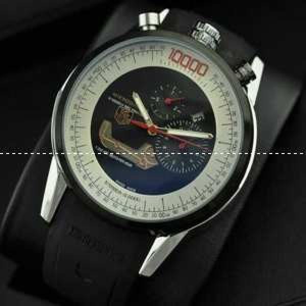 自動巻き 5針クロノグラフ タグホイヤー【TAG HEUER】メンズ腕時計 月付表示 サファイヤクリスタル風防 ラバー 43.55mm