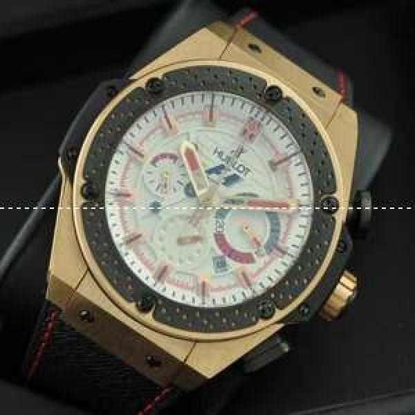 スイスムーブメンノ7750 Hublot ウブロ メンズ腕時計 F1 自動巻き 6針 日付表示  46MM ラバー ゴールド