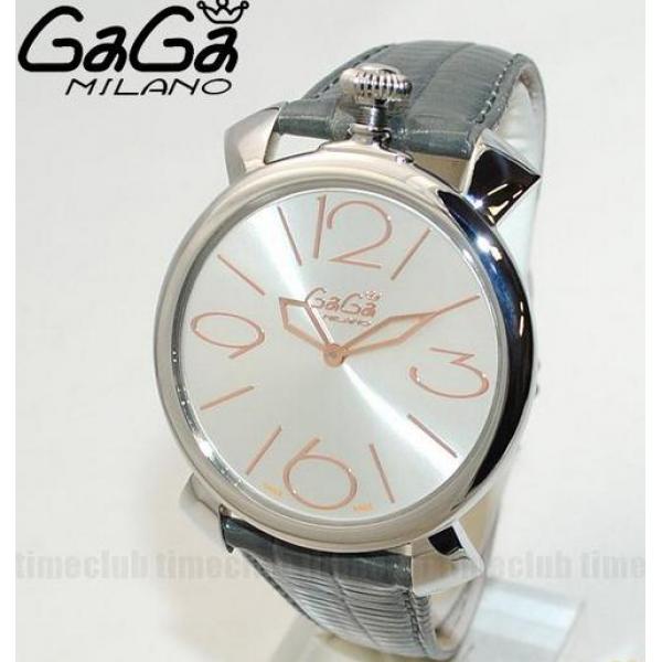 クラシカルさと高級感を演出しているガガミラノ時計 偽物 ホワイトベルト　腕時計