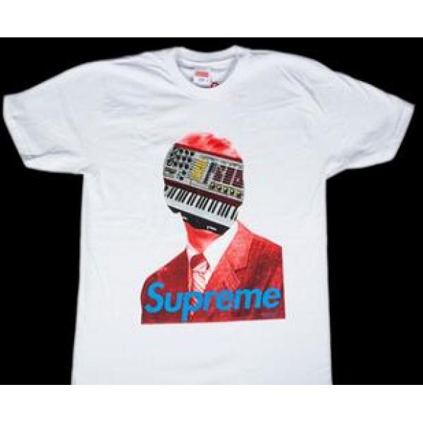 大胆不敵なアイテムシュプリーム　Supreme 15SS Synhead Tee 着用感にシンヘッドTシャツ. 