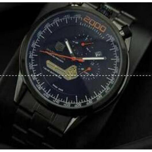 上品な大人のタグホイヤーコピー 日付表示 5針クロノグラフメンズ腕時計.