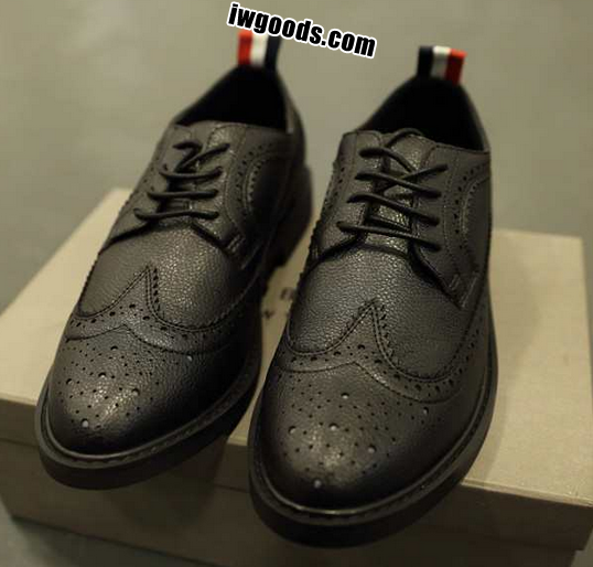 新作 トムブラウン コピー耐久性に優れ ビジネス靴 カジュアル靴 www.iwgoods.com