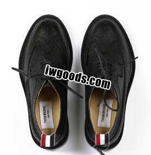 疲れにくいTHOM BROWNE トムブラウン ロゴ付き ビジネス靴 カジュアル靴 www.iwgoods.com