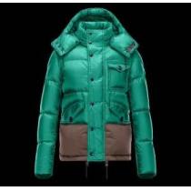 プレゼントでピッタリ◎ 2021秋冬 MONCLER モンクレール ダウンジャケット