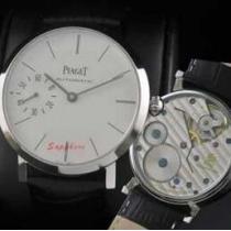 オシャレな印象を引き立てるPIAGET ピアジェ　カジュアルな雰囲気にメンズ腕時計.