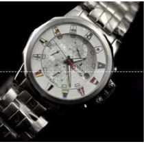圧倒的な軽量感CORUMコルムコピー時計　 洗練された腕時計