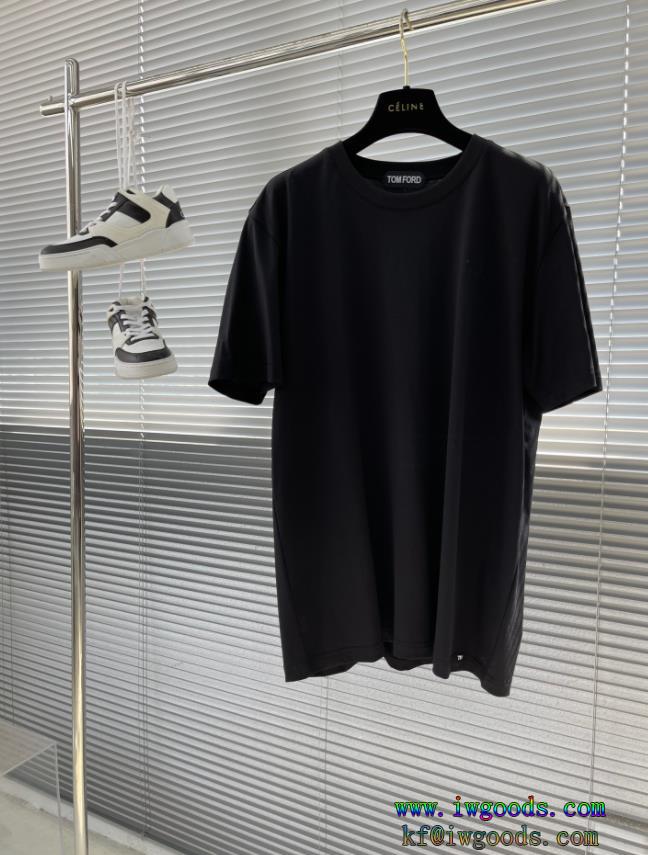 クルーネック半袖Tシャツブランド コピー 通販甘過ぎず大人な印象に最新サイズで可愛い過ぎTOM FORD
