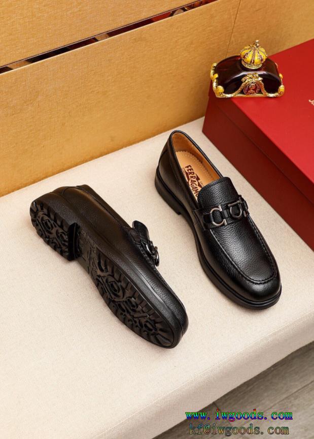 革靴偽物 通販 通勤スタイル幅広い層におすすめFERRAGAMO