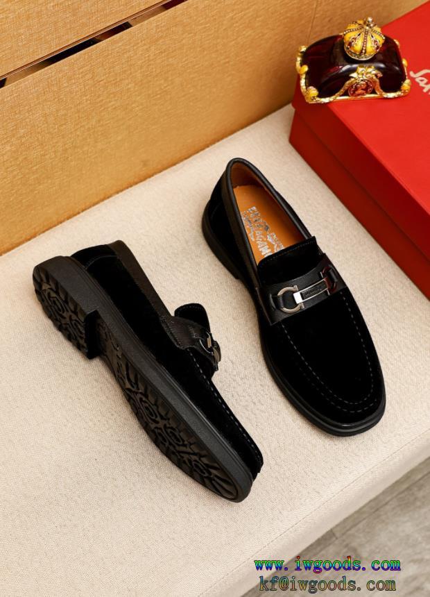 【特売】革靴今年のトレンドカラー手持ち在庫あり海外セレブ愛用FERRAGAMOブランド コピー 優良