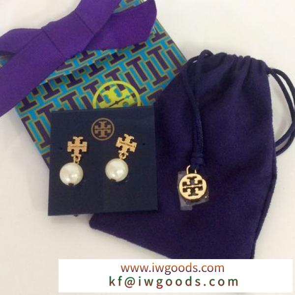 SALE ！ TORY Burch ブランド コピー ★ロゴ＋揺れるパールの ピアス iwgoods.com:jtvqjw