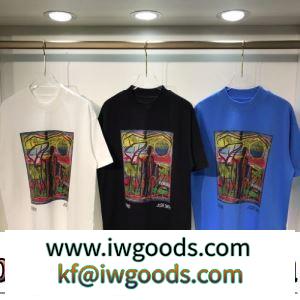 バリエーションに富む 3色可選 半袖Tシャツ 2022春夏 GIVENCHYコピー 希少価値大！プリント 縦には伸びにくい iwgoods.com nS9D4b-3