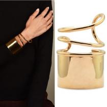【BALENCIAGA コピー品】Gold Twisted Cuff Bracelet iwgoods.com:0toij3-1