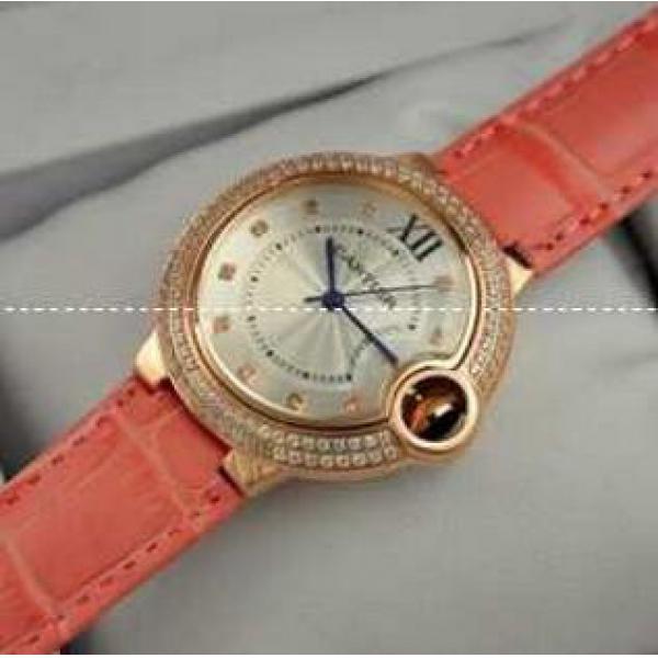 人気大人気アイテムCARTIER　カルティエ 時計 女性のお客様　腕時計　特別限定モデル　