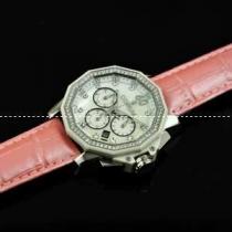 新品 CORUM コルム 腕時計 女性のお客様 COR059