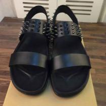 Christian Louboutin フラット靴 SALE開催  2019 クリスチャンルブタン